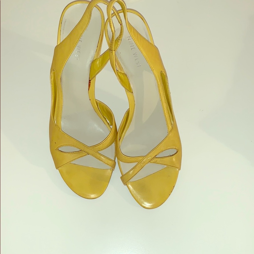 Nine West “Burst of Sunshine” sandals